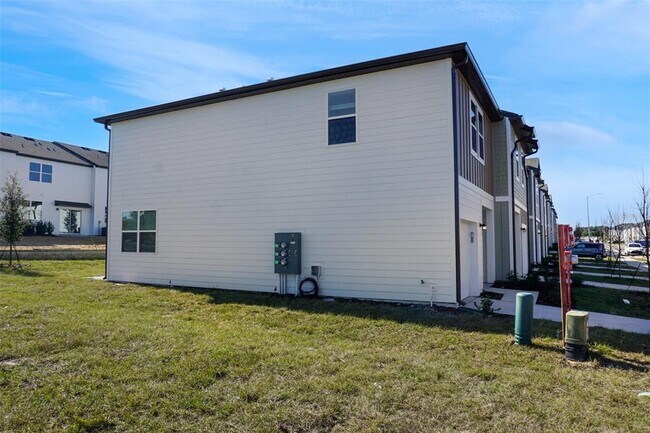 Building Photo - 959 Grandin St