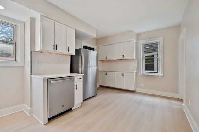 Building Photo - Stunning 3 bedroom home in Ambridge availa...