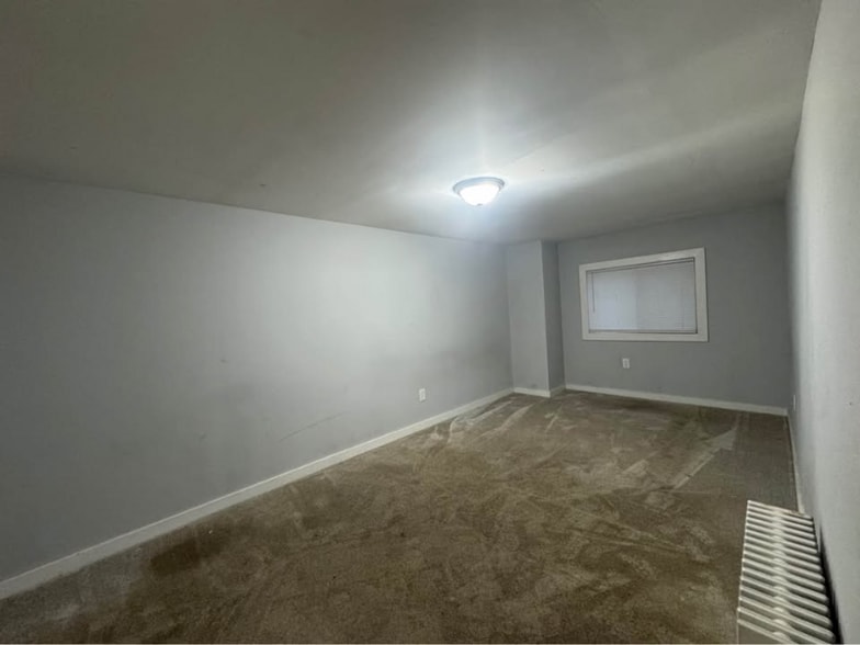 Building Photo - 26 7th St