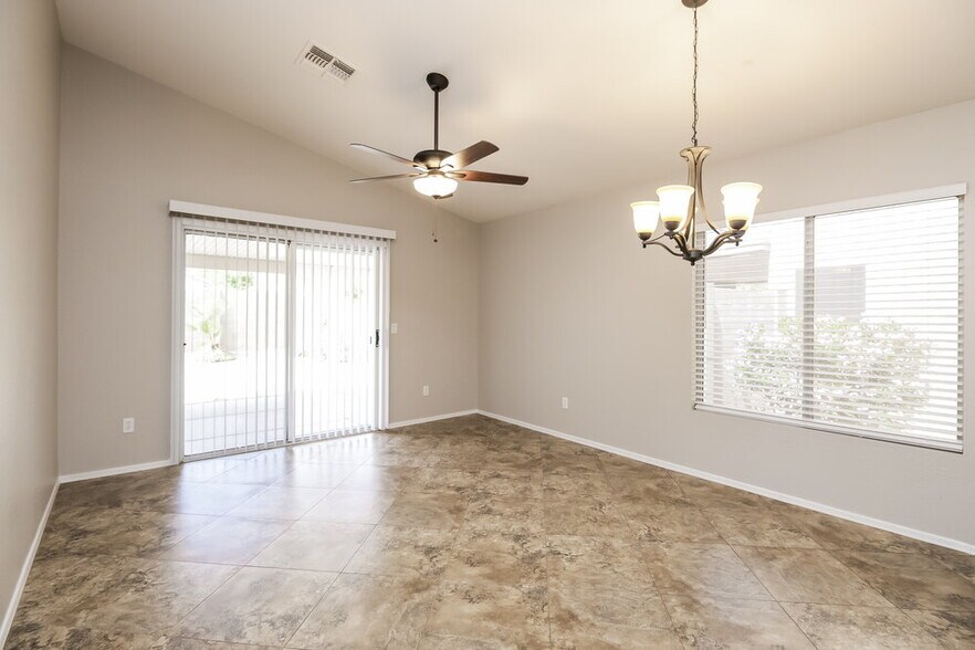 Building Photo - 31318 N Shale Dr