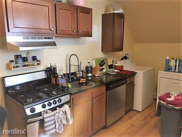 Primary Photo - 3.0 bedroom in Somerville Massachusetts 02143