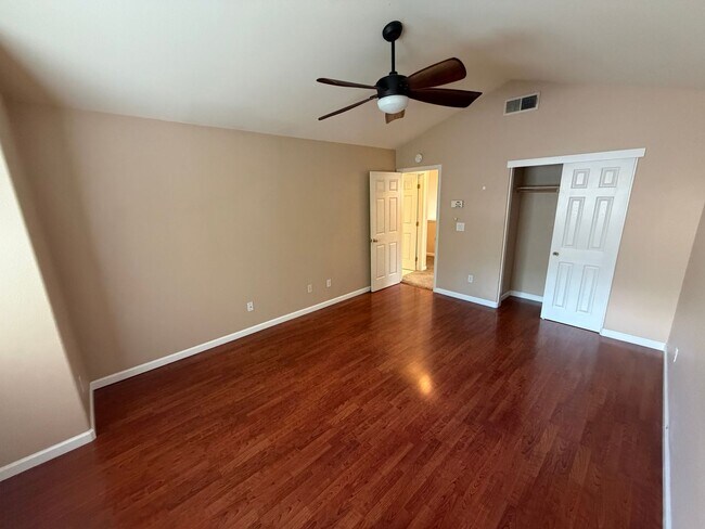 Building Photo - 4 Bedroom | 3.5 Bathroom | Single family home in Downtown Sacramento