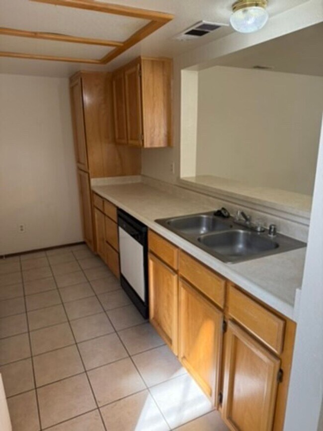 Building Photo - 4264 Stonewalk Ct