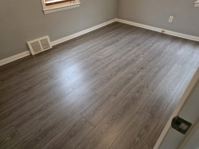 Building Photo - 26051 Alger St