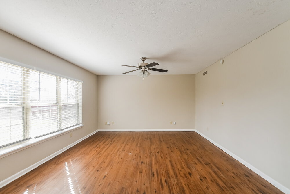 Building Photo - 5805 Tanager Ln