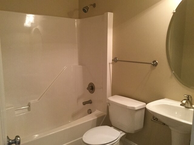 Building Photo - 1124 Coram Fields Rd