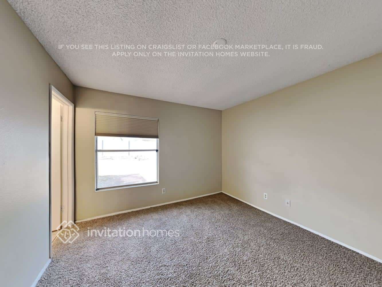 Building Photo - 3130 W Las Palmaritas Dr