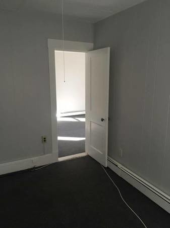 Building Photo - 188 Colburn St