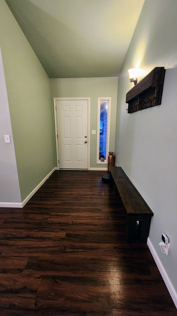 Building Photo - Updated 3 Bedroom Home Located in SW Lebanon