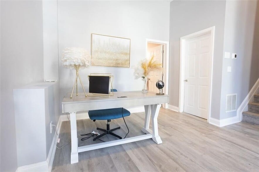 Building Photo - 4867 Pinnacle Dr