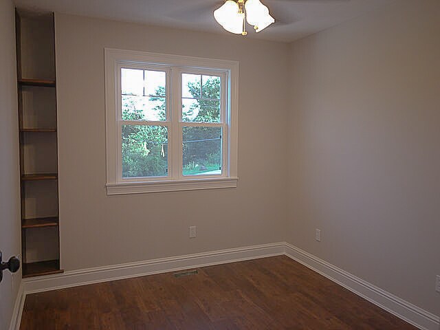 Building Photo - 26 Rujon Dr
