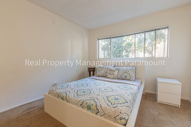 Building Photo - Amazing 2 bed 2 bath