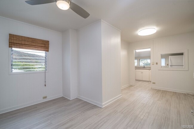 Building Photo - $1425 Beautiful Studio in Manoa 2646A Oahu...