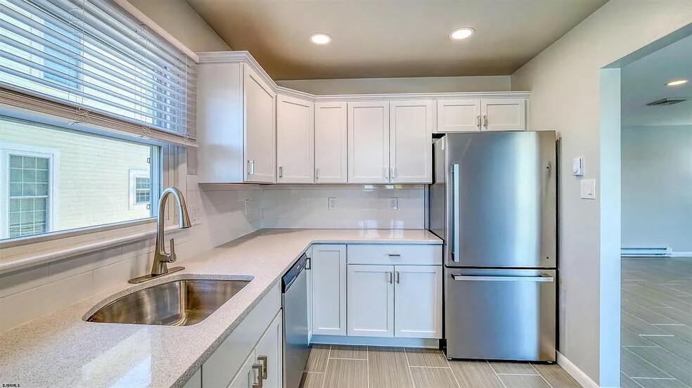 Building Photo - 6713 Monmouth Ave