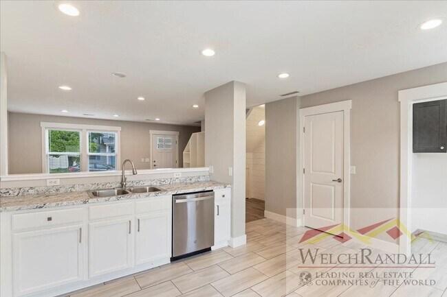 Building Photo - Your Clinton Haven – Modern, Spacious, and...