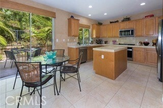 Building Photo - 56 Avenida Merida