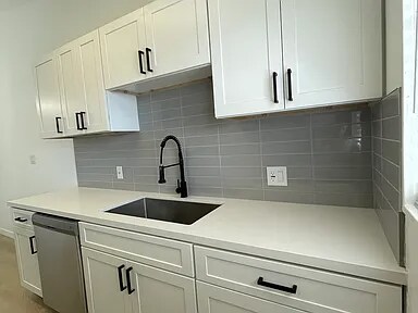Building Photo - 804 Duo Ct