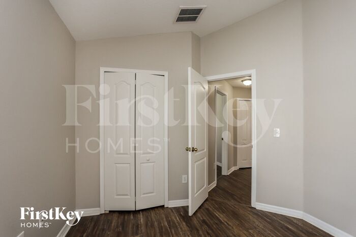 Building Photo - 928 Seminole Sky Dr