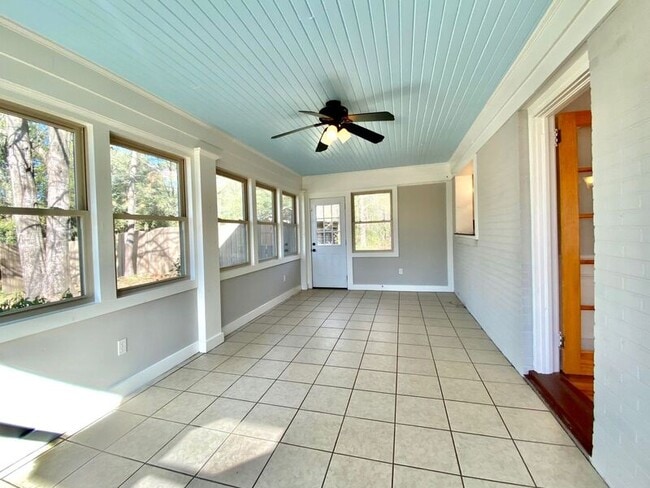 Building Photo - 3870 Hog Mountain Rd