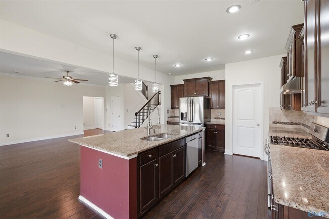 Building Photo - 3011 Magnolia Leaf Cir SE