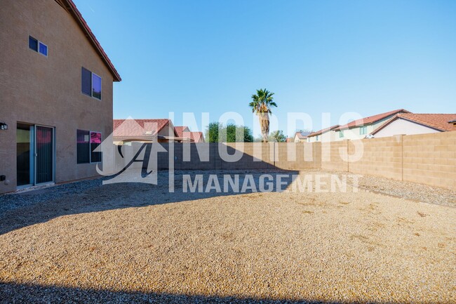 Building Photo - Beautiful Updated Home with ALL Appliances