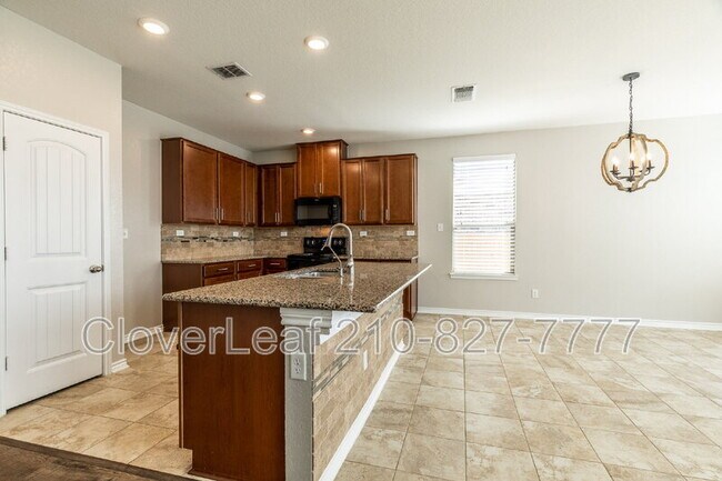 Building Photo - 682 Pond Springs