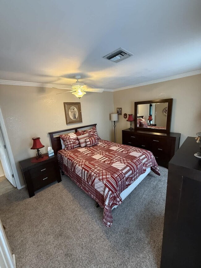 Building Photo - 1209 Pompano Ave