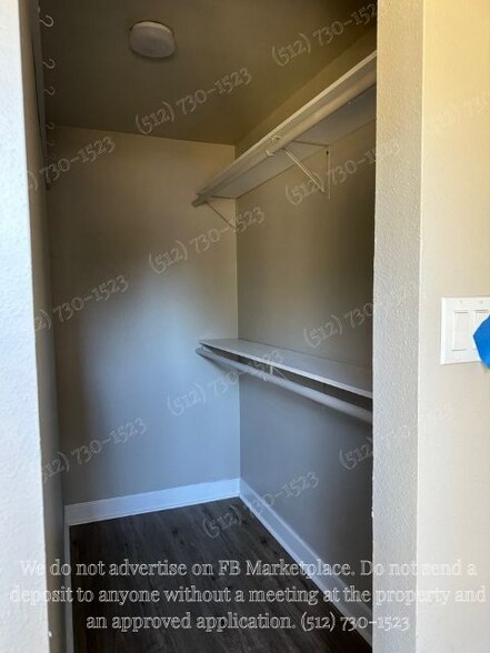 Building Photo - 2331 S Navidad St