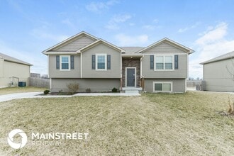 Building Photo - 312 Golfview Dr