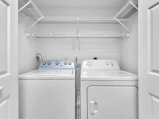 Building Photo - 2478 Centergate Dr