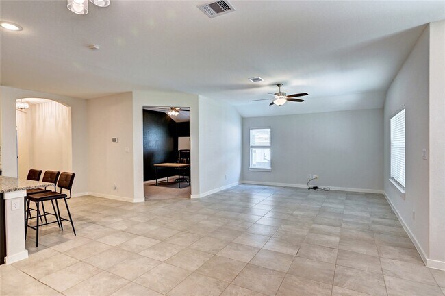 Building Photo - 31702 Casa Linda Dr