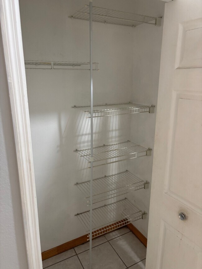 side hall closet - 1662 Drew St