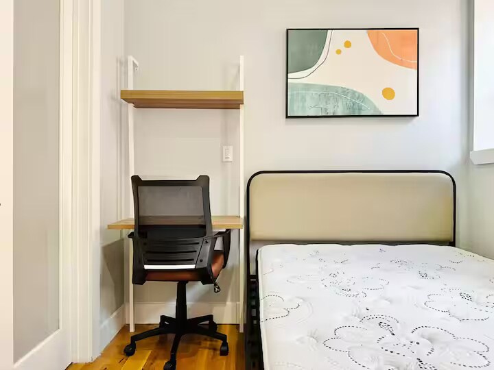 Primary Photo - Furnished room/NOT APARTMENT