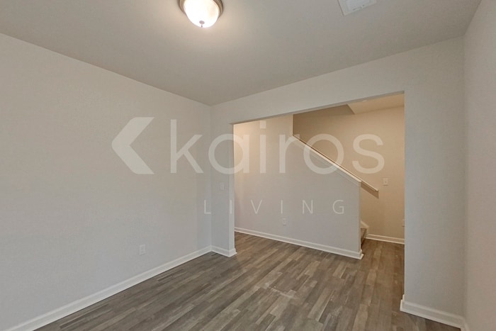 Building Photo - 2513 Island Dr SE