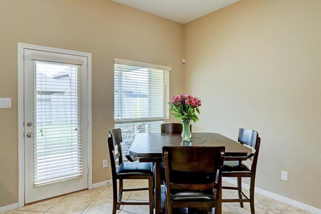 Building Photo - 4411 Eclipse Park Ct