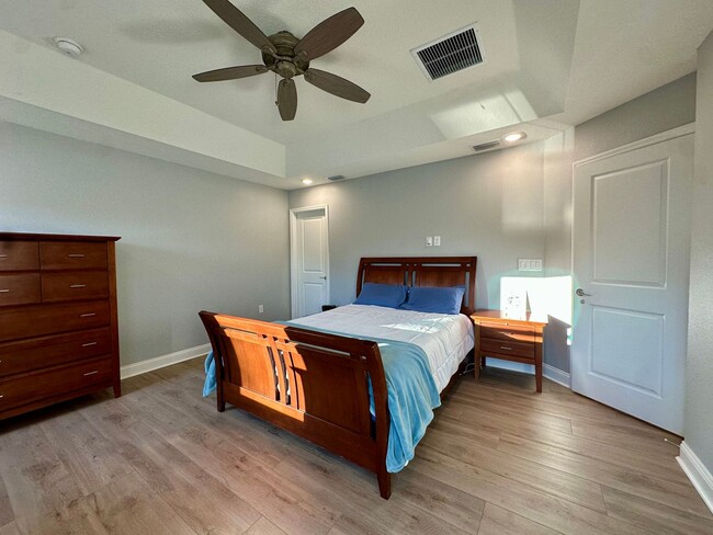 Building Photo - Serene Cul De Sac Home with Gorgeous Views!