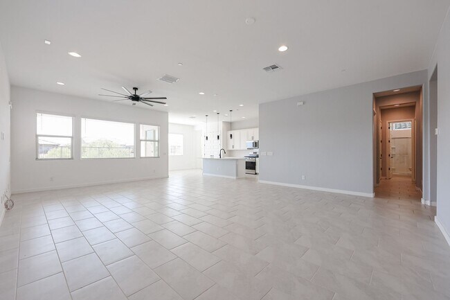 Building Photo - 31674 N 123rd Ave