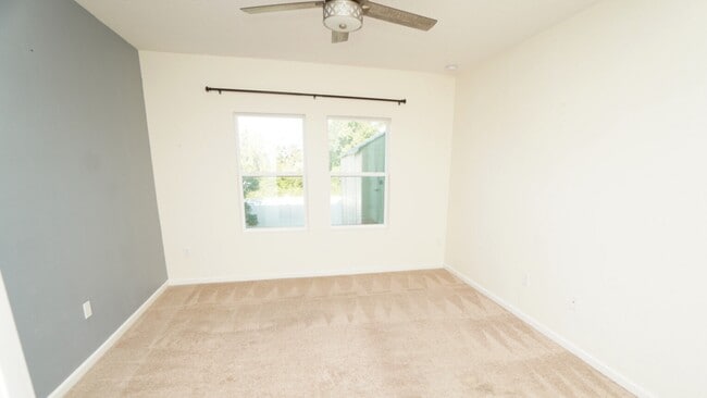 Building Photo - 16119 Florets Dr