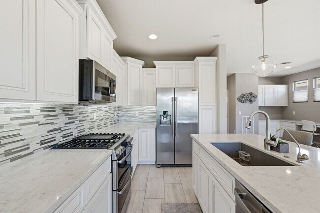 Building Photo - 35989 N Kennedia Ln
