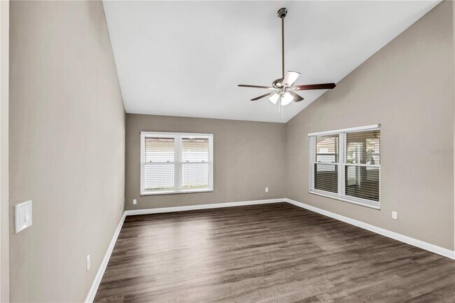 Building Photo - 11911 Hickorynut Dr