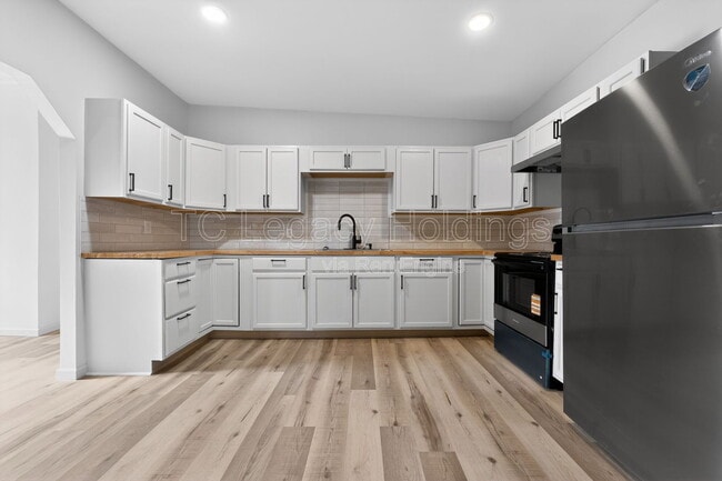 Building Photo - 45 Lincoln St