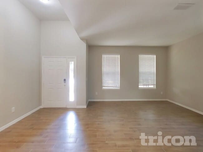 Building Photo - 502 Azalea Bloom Dr