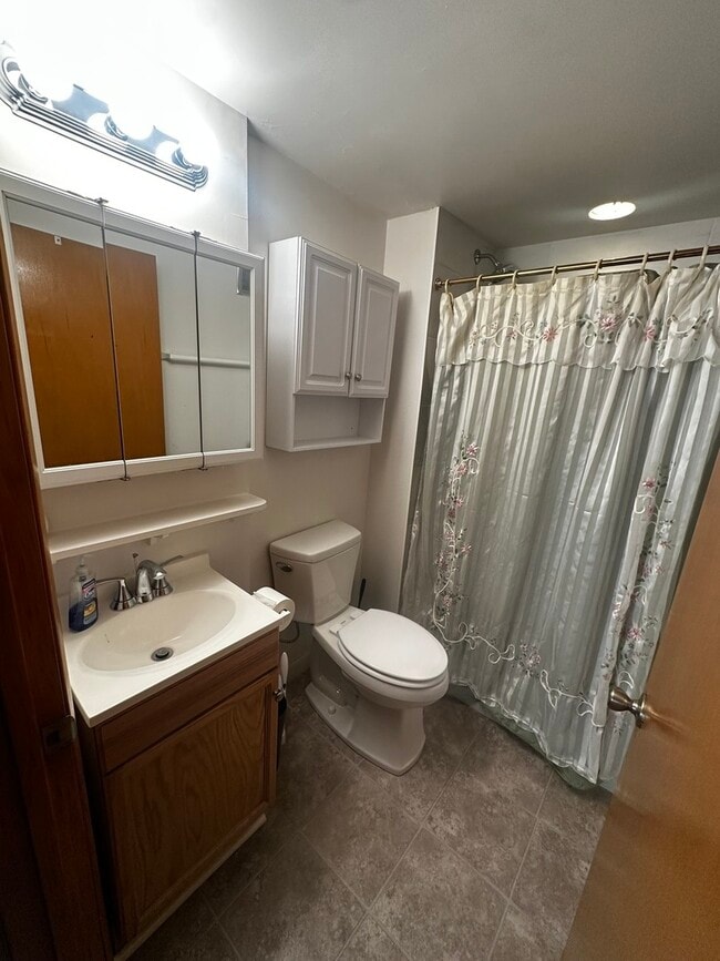 Building Photo - 4601 Forest Ave