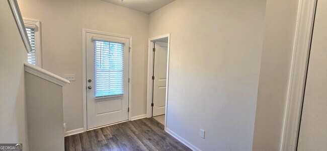 Building Photo - 3608 Hidden Valley Cir
