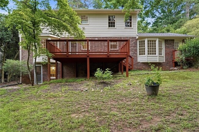 Building Photo - 3731 Dunwoody Club Dr