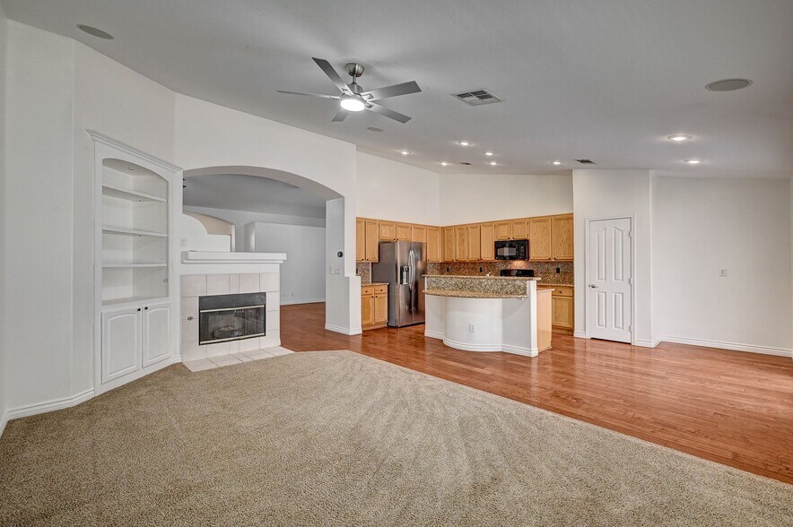 Building Photo - 9042 Edenbridge Ct