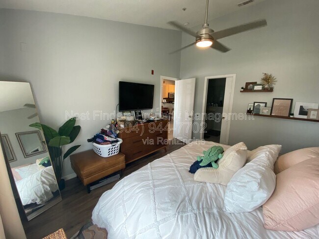 Building Photo - 1412 1st St N