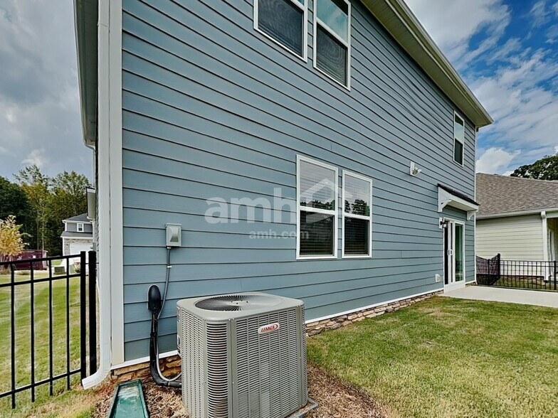 Building Photo - 3514 Jefferson Cor Ln