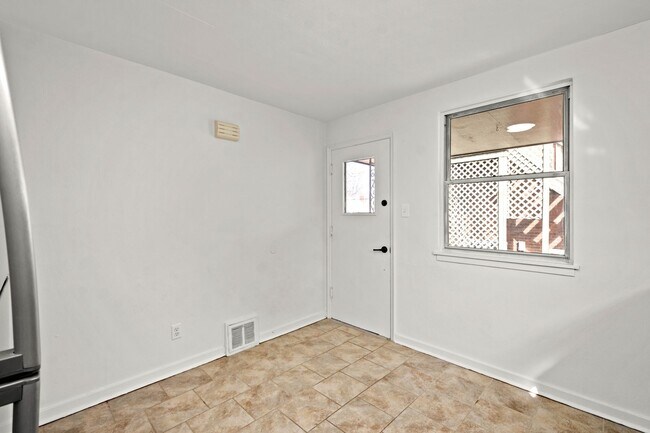 Building Photo - AVAILABLE MAY 1ST, Don't miss this UPDATED home in North Versailles! HOUSING VOUCHERS ACCEPTED!