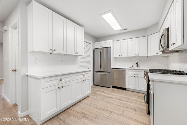 Building Photo - 15 Twain Ct